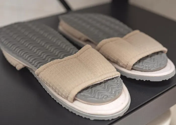 Residenz Unter Den Linden Falke